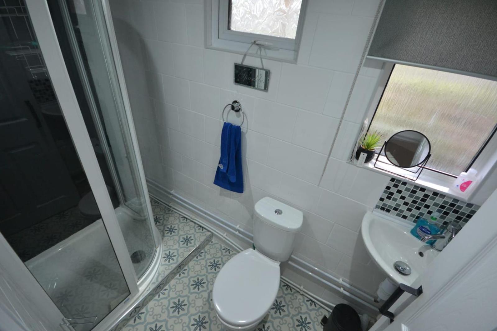 Stunning 2-Bed Cabin In Nantglyn Denbigh Εξωτερικό φωτογραφία